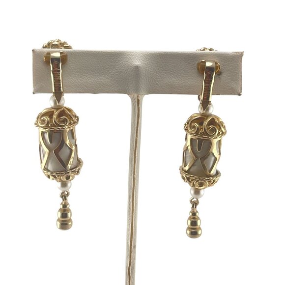 Emmons Magic Lantern Rare Gold Tone 1960s Pearl Drop Earrings With Filigree Desi - Picture 6 of 12